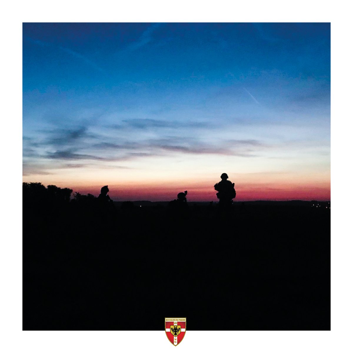 1er_ri's tweet image. #1RI - Ces couleurs ne vous rappellent rien ? 🇫🇷
#jeudiphoto