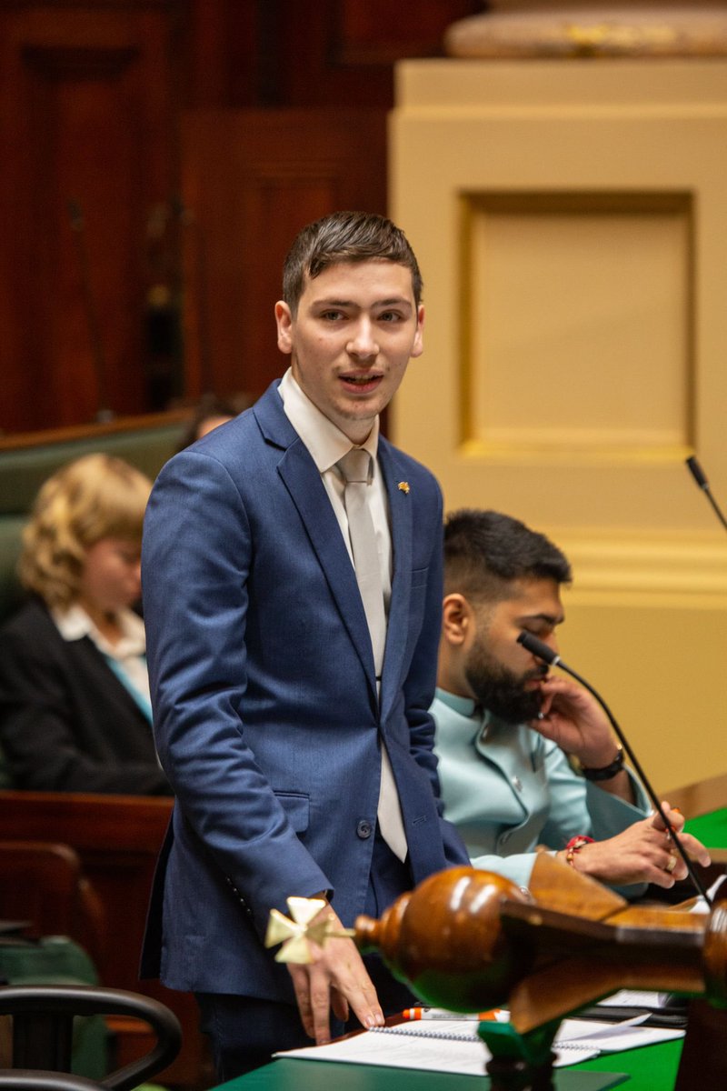 ihaveabluehat's tweet image. Today I delivered my valedictory speech in the Victorian Youth Parliament.
It has been an honour and a privilege to serve as Deputy Youth Premier of Victoria and as a member of this place for 3 years.
While I’m sad that this chapter has come to an end I’m looking forward to…