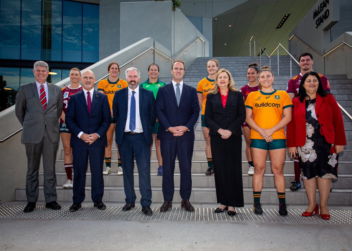 Tom Mitchell tweet media
