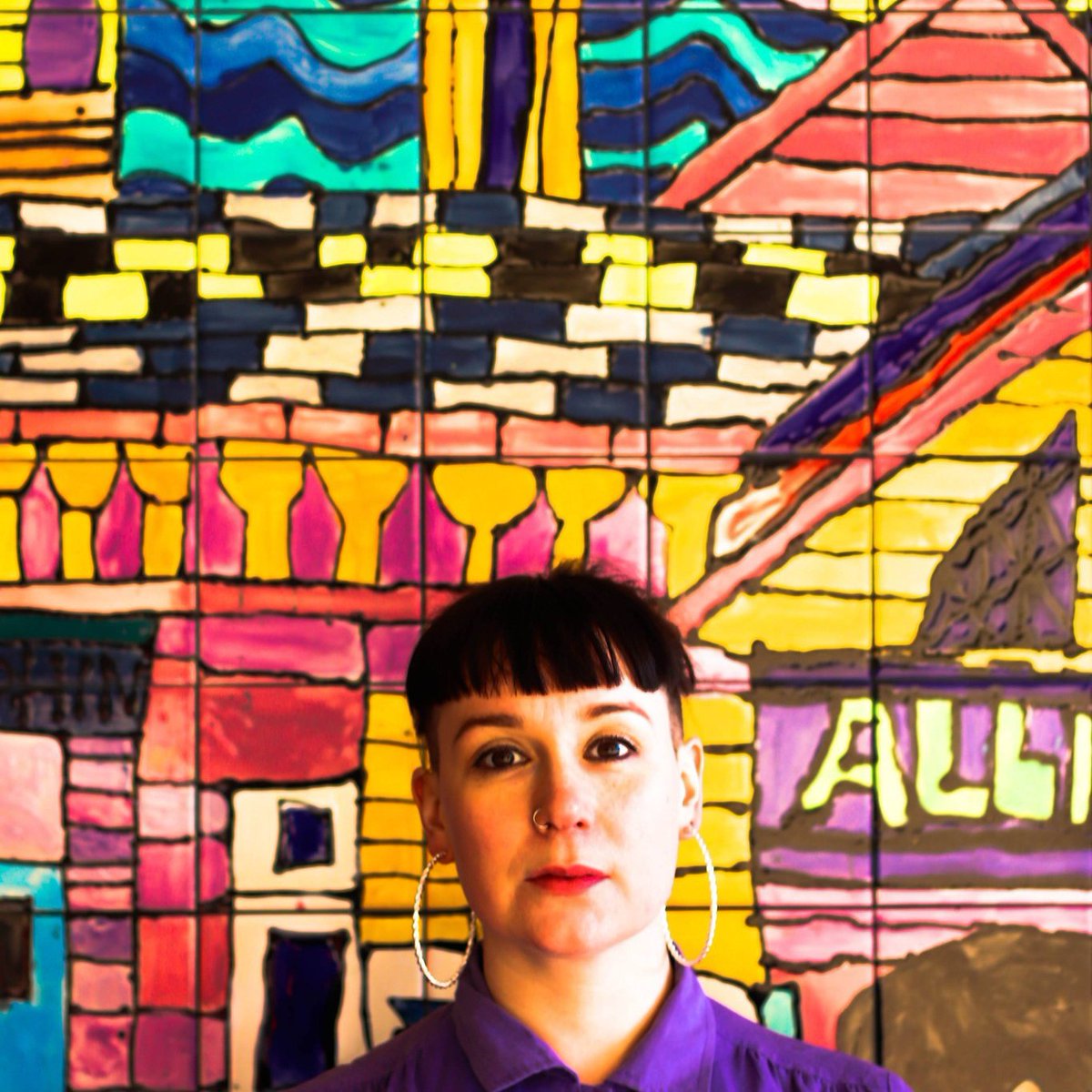 SOLO GIG! Weds 8th Nov, I'll be performing solo with support from the wonderful <a href="/HollyClarkemus/">Holly Clarke</a>  at <a href="/cecilsharphouse/">Cecil Sharp House</a> 
A joint presentation from <a href="/TheEFDSS/">EFDSS</a>  and <a href="/QueerFolkUK/">Queer Folk</a>  this will be a specially curated set for the evening. TICKETS ARE HERE:  efdss.org/whats-on/26-gi…
1/2