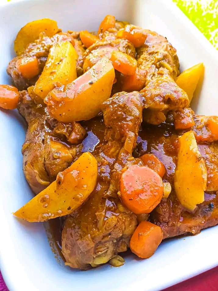 _Mashudu_M's tweet image. Beef Stew        or      Chicken Stew