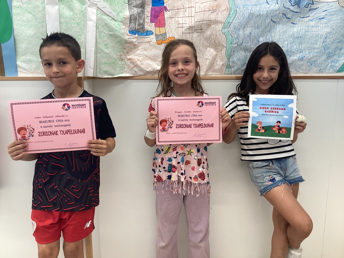 Eta azken irakurle diplomak. Jarraitu irakurtzen udan be.📚📚📚📚🔝👏🏼👏🏼👏🏼