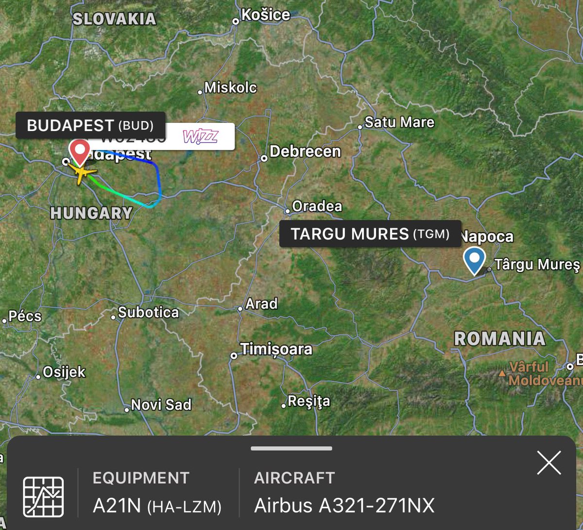 1/ 📰 PE SCURT: Airbusul A321neo Wizz Air (HA-LZM) care decolase în dimineața zilei de joi, 28 iunie 2023, din Budapesta (Ungaria) spre #TârguMureș a revenit la scurt timp după decolare pe aeroportul din capitala Ungariei.

Motivul? Problemă tehnică.