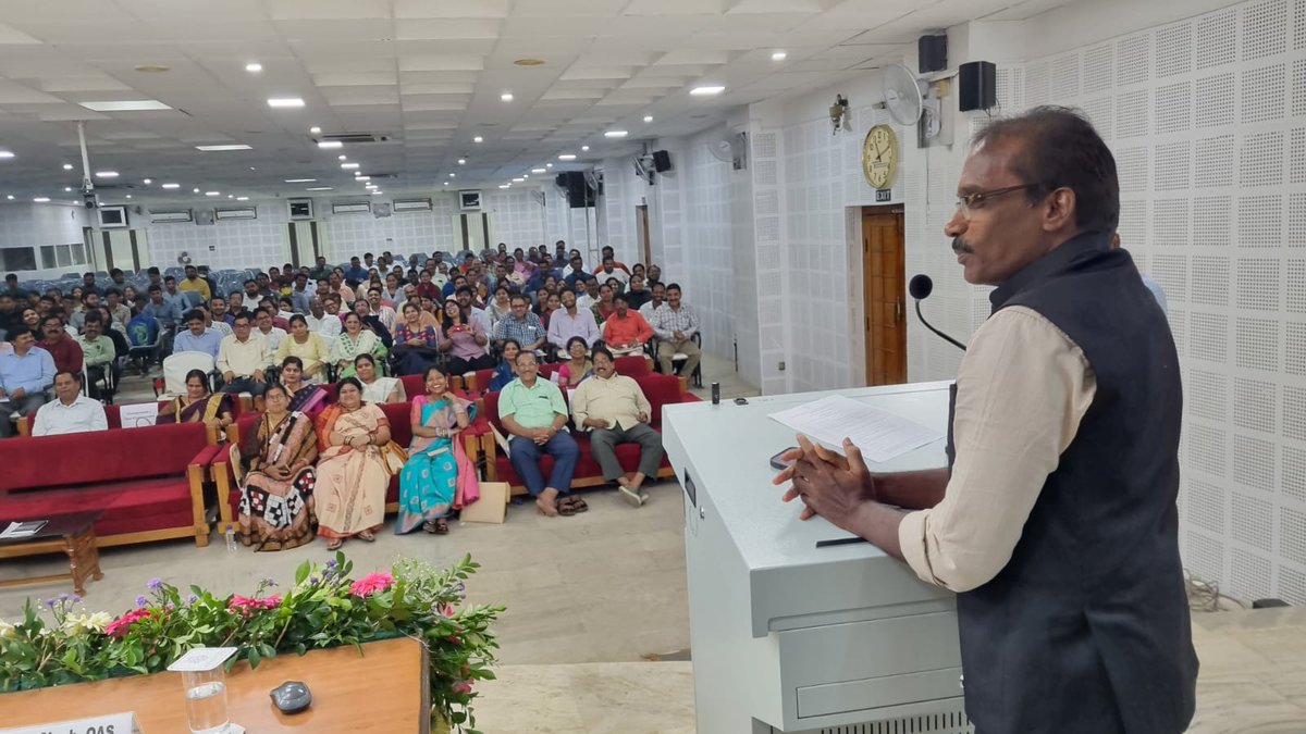 H & UD Dept tweet media