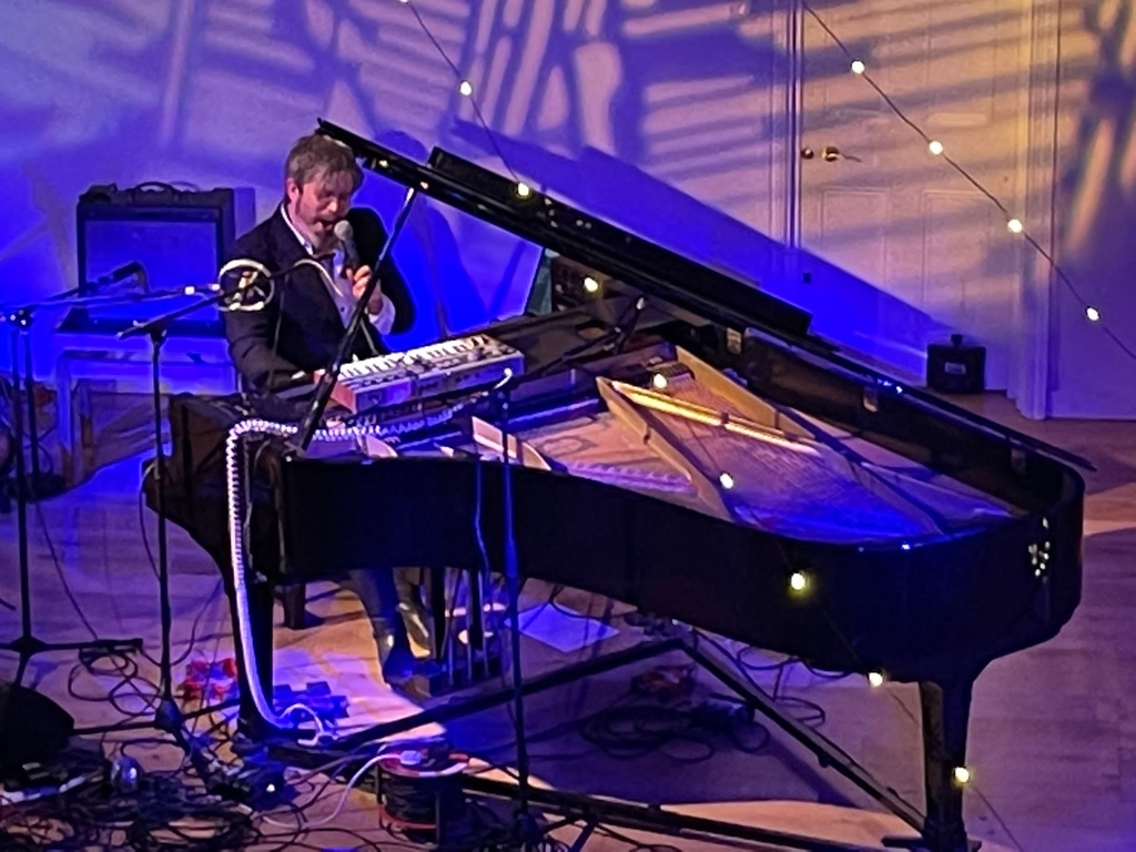 THROWBACK THURSDAY - to the Live At The Amadeus series!🎙️

One year ago @gusrobertsonpresents curated ⁠#LiveAtTheAmadeus. It was a series of 5 concerts featuring music ranging from blues, jazz, gypsy, gospel and spiritual rhythms and rhyme presenting some of London’s musicians.