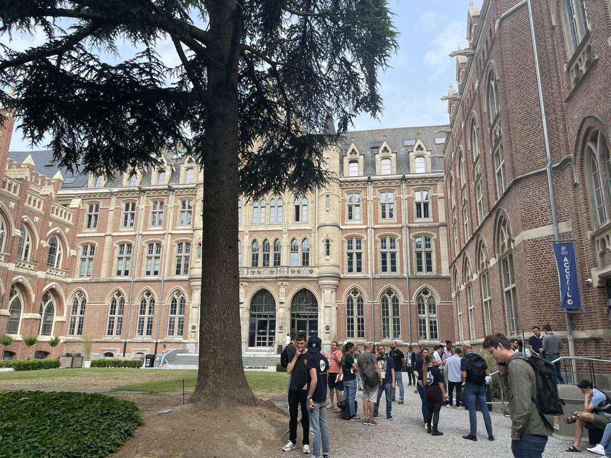 MaximeLenne's tweet photo. 🚀 C’est parti pour 2jours d’AgiLille organisé par @NordAgile !

Keynote d’ouverture par  @agilex 🎤 : nous fait un retour sur 20 ans d’agilité !

🗓️ à 15h conférence de Nicolas Adam de @thetribeio sur « Le Discovery est mort, vive le Discovery »

#AgiLille2023 #agilité #agility https://t.co/HZ9SR9DiVC