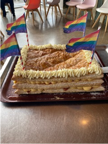StaffNewsWNW's tweet photo. 🏳️🌈The Sacred Heart Hospital Castlebar are embracing the HSE inclusivity of all👏
☕️They hosted a coffee morning for both residents and staff to celebrate #PrideMonth to raise awareness of LGBTQ+ community both in older person services and the wider community.
#Pride #hsepride https://t.co/lEcwL2arJX