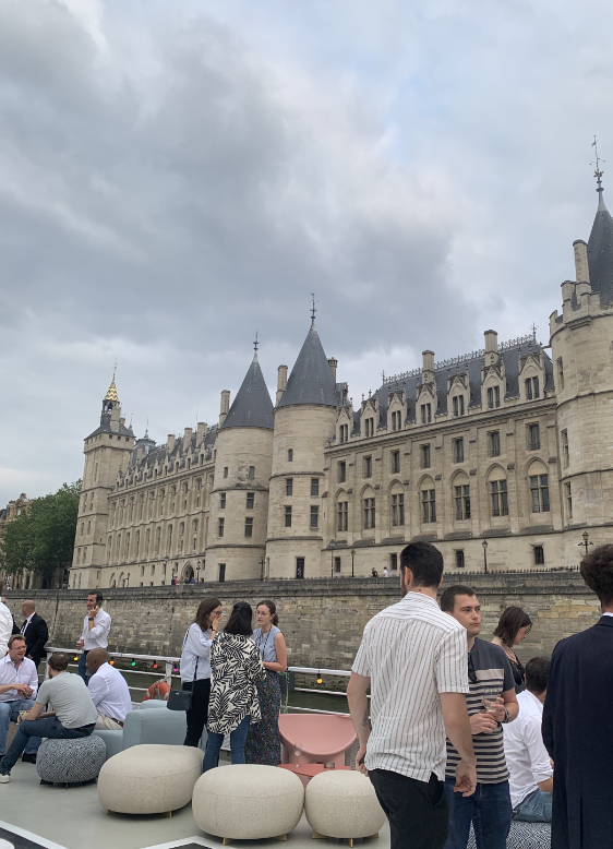 Formind's tweet image. The Formind Cruise ! ⛵️
Quoi de plus sympa qu'une belle croisière sur la Seine pour célébrer les équipes FORMIND et l'arrivée de l'été !
Nous avons embarqué hier soir sur le Boreas pour une ballade sous les étoiles ! 
Bravo à tous les #Forminders pour ce 1er semestre réussi ! 💪