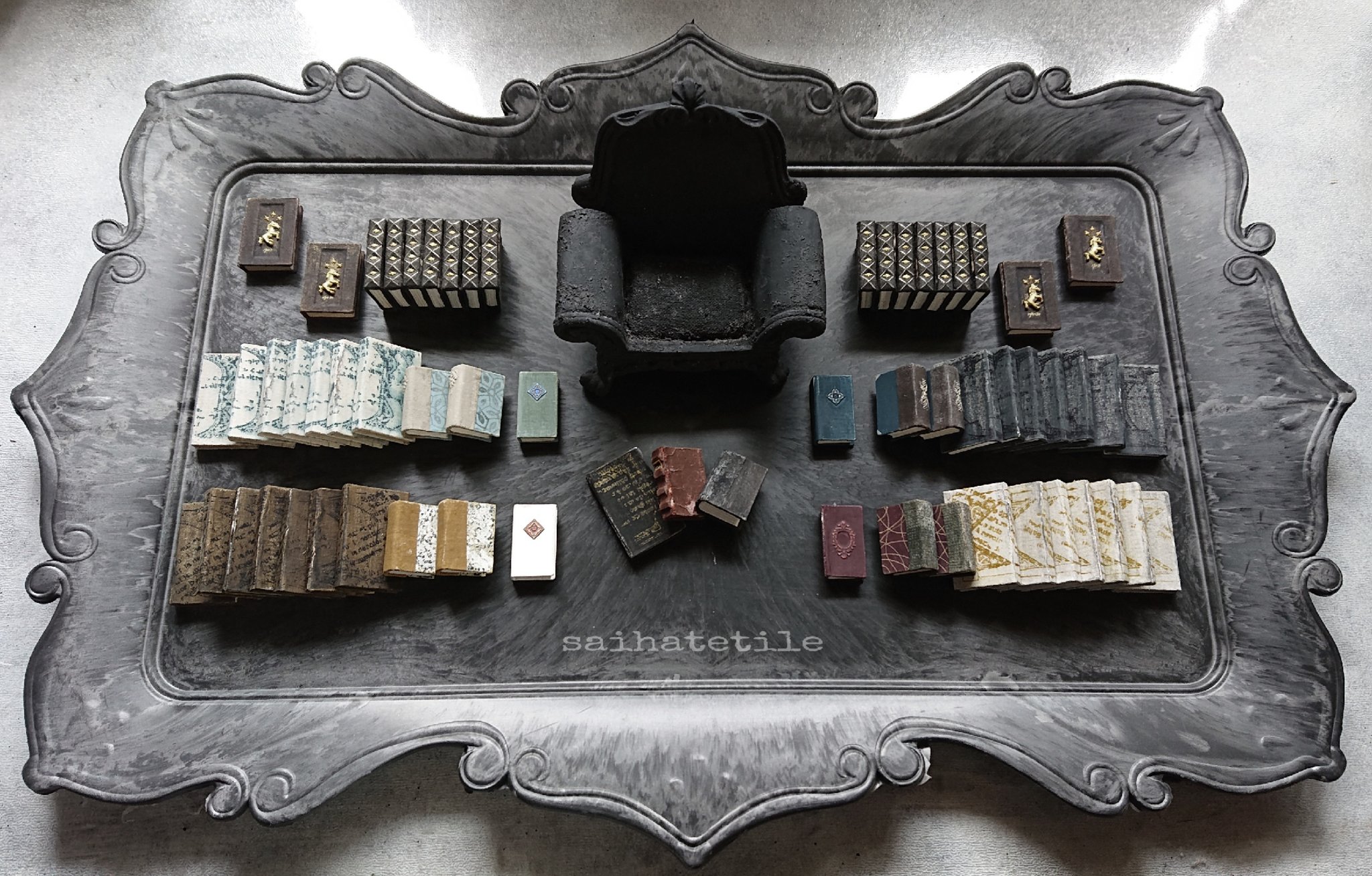 最果て古書店tile 棚 古書 仕入値引 ハンドメイド | coshidacloth.com