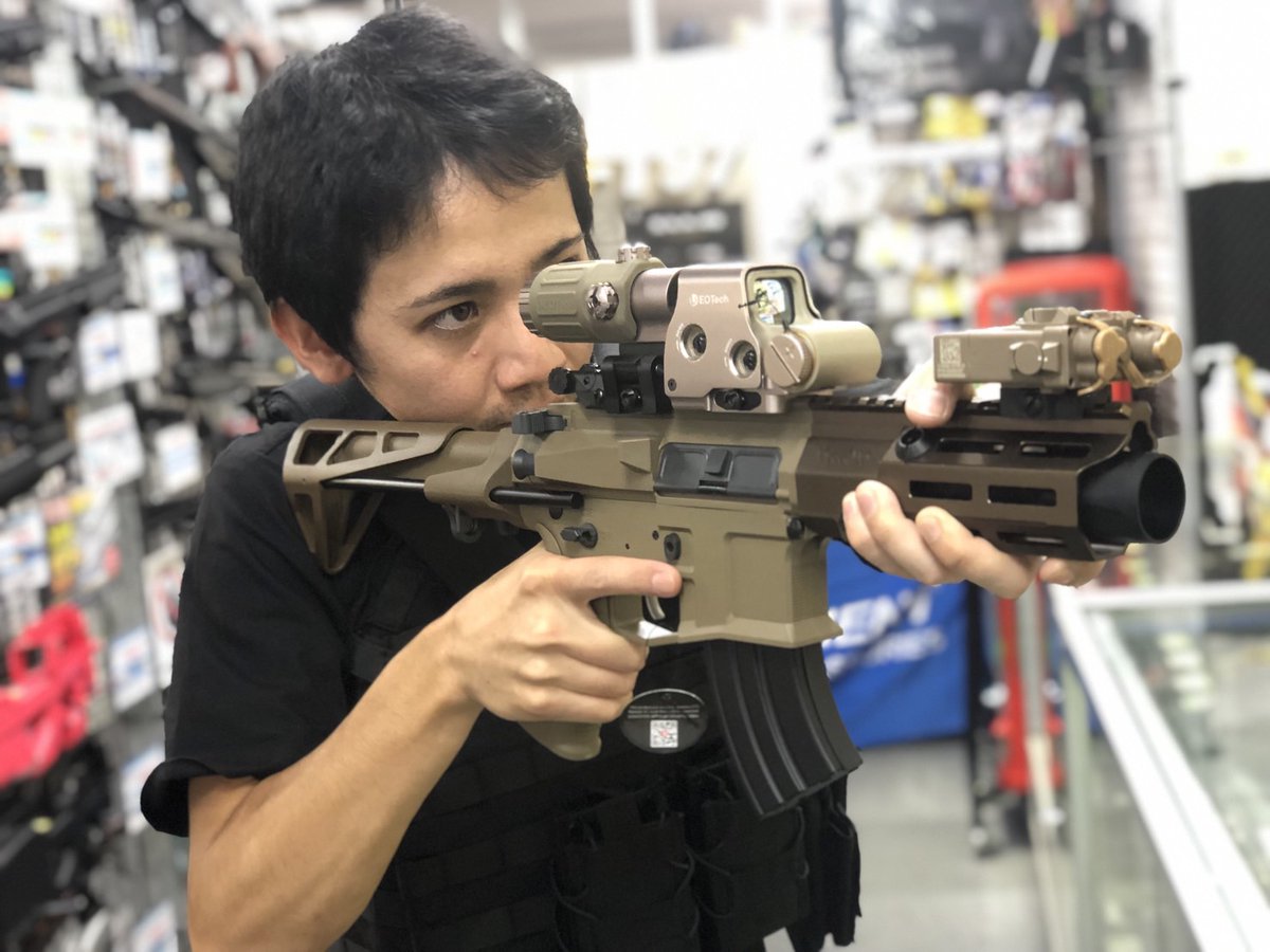 アキバ店】 本日到着の銃を紹介❗ 「DE Airsoft Maxim Defense PDX AEG