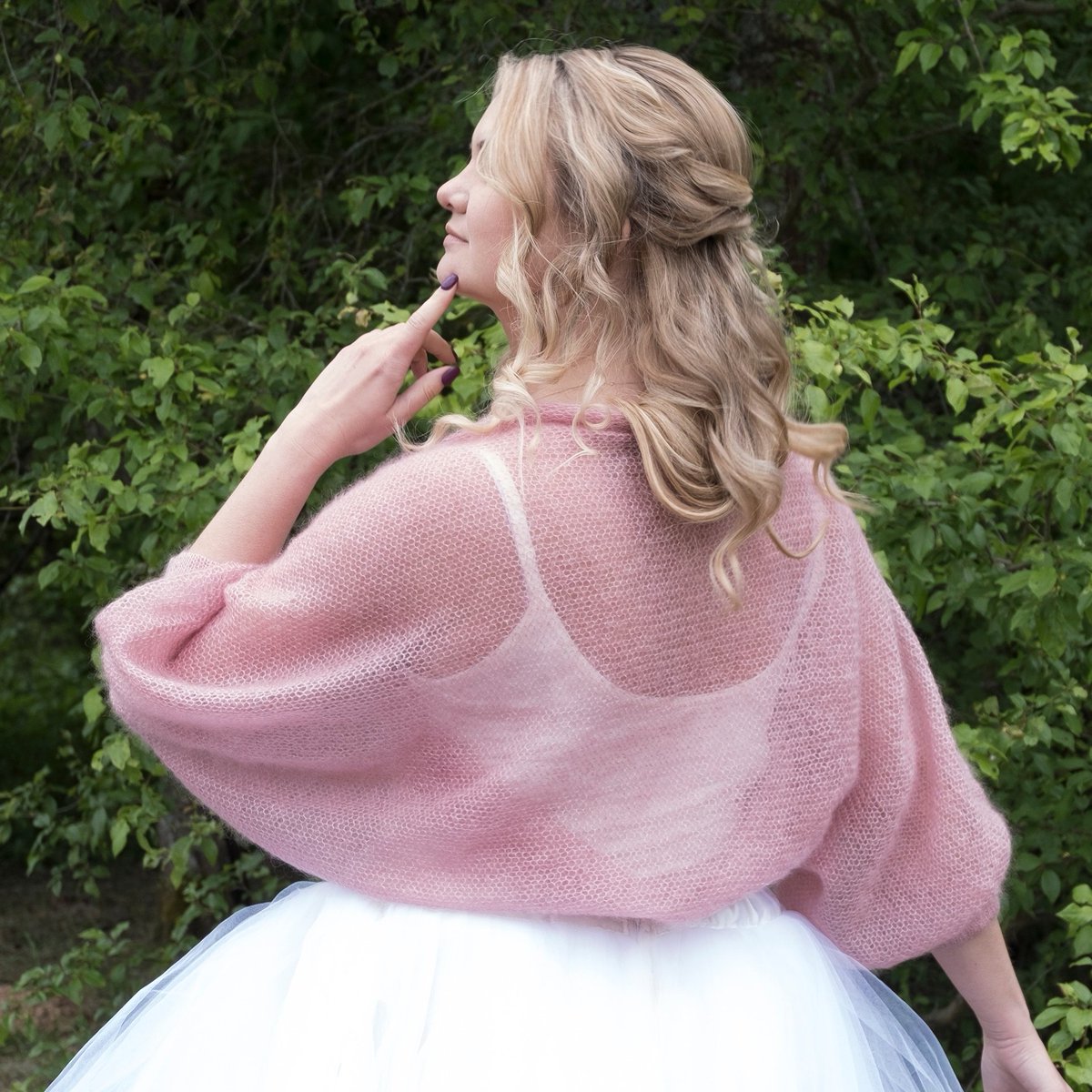 #Bridal #Bolero #Knit #mohair #silk #Wedding #shrug #WeddingSweater #Bridal #CoverUp #WeddingJacket #Bridal #wrap #handmade #Bridesmaid #OldRose 

etsy.me/3p5kZHj