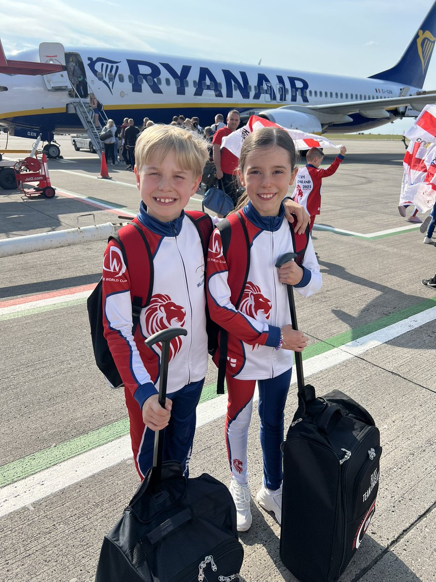 jennywardy's tweet photo. Off they go! ✈️ Portugal bound to represent their country at the Dance World Cup! 🏴󠁧󠁢󠁥󠁮󠁧󠁿 So proud of you both! 
@HillHouseSchool @HillJunSch @MrDavidHolland1 @lisamariebarker 

#danceworldcup #doncasterisgreat https://t.co/N3oPvhsmvh