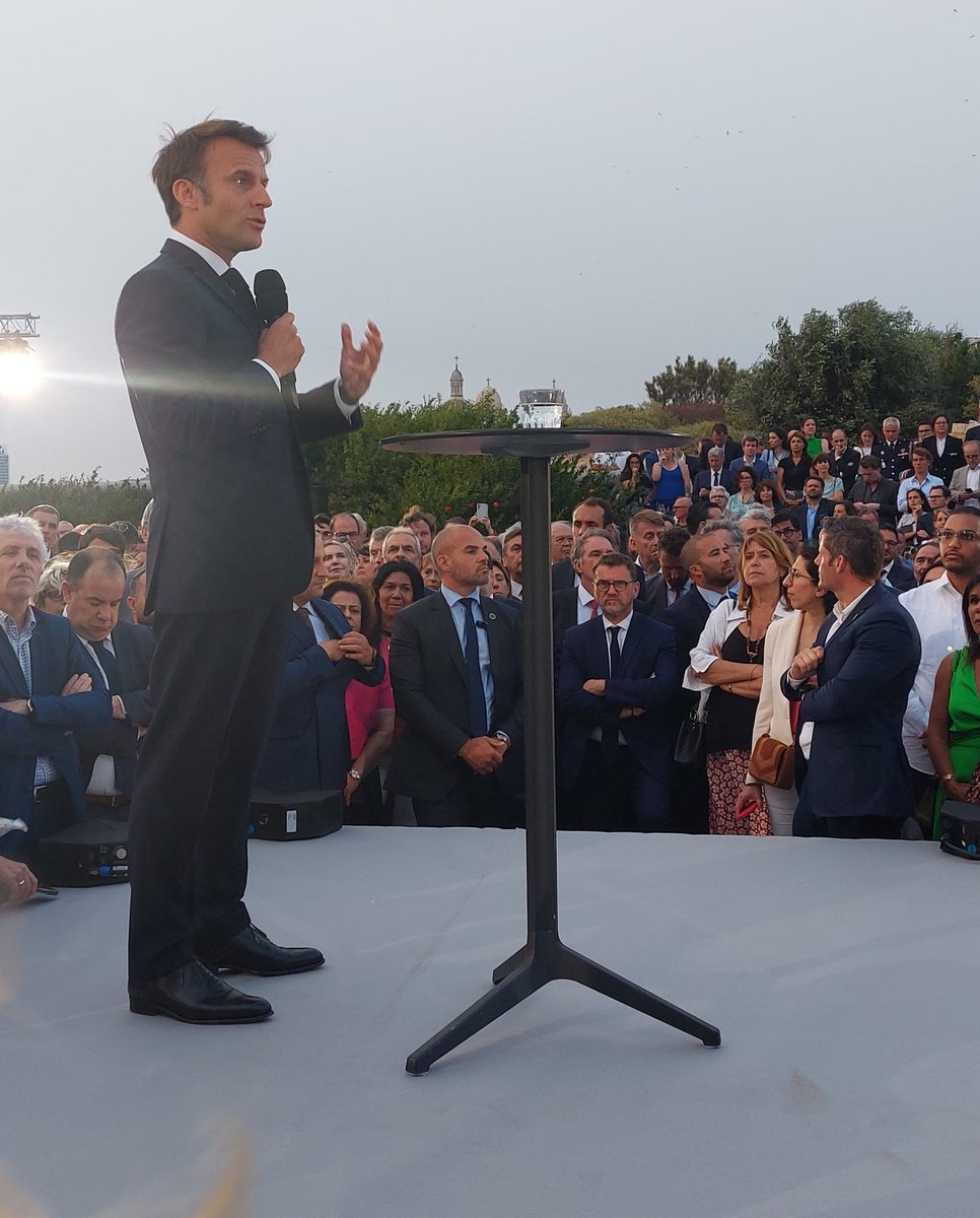 karimamellal's tweet photo. Le fonds #Maghreb de 100 millions d'€ annoncé par le president @EmmanuelMacron à #Marseille sera opéré par la @Bpifrance. Il vise à soutenir des entreprises en France qui veulent investir au Maghreb. Le but est de continuer à créer de la valeur et des emplois en 🇨🇵 et de contribuer à en créer au Maghreb en gardant le capital humain et les compétences sur place.