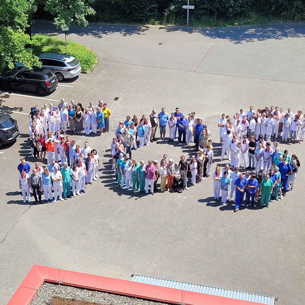 „Alarmstufe Rot – Krankenhäuser in Not“: Ev. Diakoniekrankenhaus beteiligte sich an bundesweitem Aktionstag. Alle Infos: bit.ly/44ivYfo

Fotos: © Ev. Diakoniekrankenhaus