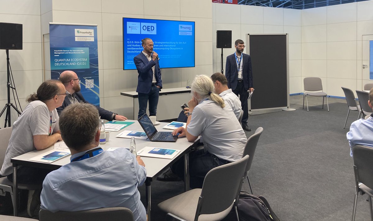 QuantenTech's tweet image. Heute startet der Workshop zum Vernetzungsprojekt QED zur Fördermaßnahme Quantencomputing-Demonstrationsaufbauten. Das ist der Auftakt für die Strategiearbeit zur Ökosystementwicklung in 🇩🇪 im Bereich #Quantencomputing.