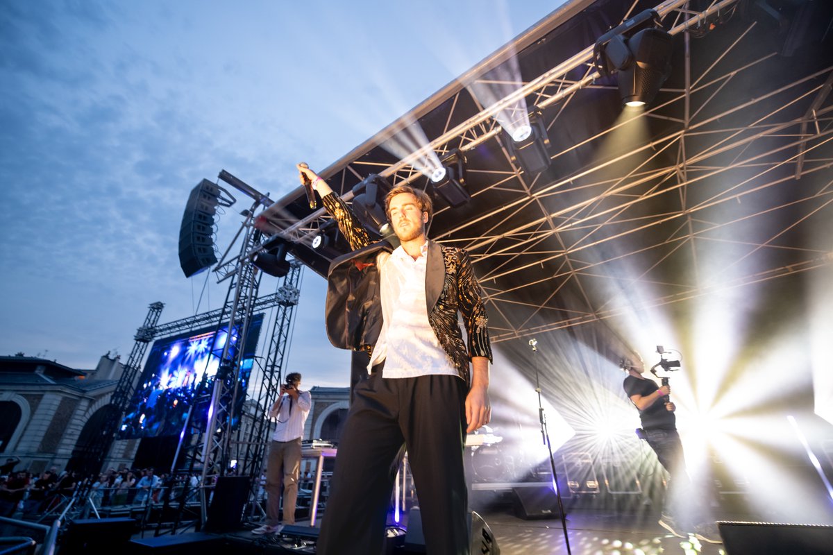 Retour en images sur la captation de la Fête de la Musique pour la Ville de Versailles.
Merci aux équipes de la mairie pour leur confiance renouvelée, et bravo aux équipes techniques engagées sur ce projet.

📷: © Ville de Versailles / Pierrick Daul