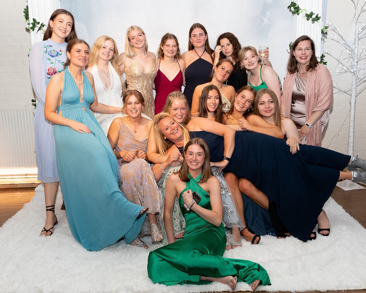 PangbourneColl's tweet photo. As we begin to bid farewell to another term, excitement is building up because the #PangCollUpper6th 2023 Leavers' Ball is just around the corner!
Here are some #ThrowbackThursday images from the Leavers' Ball last year 🤩 #TBT #PangCollCommunity https://t.co/vTAJBGfgSs
