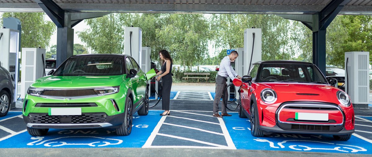There are signs that fleets &amp; individuals are turning to EVs like never before. #HERE360 asks why &amp; what's next. #WorldEVDay #HERE360 #eAuto #FleetManagement #sustainablefuture <a href="/here/">HERE Technologies</a> bit.ly/3CYGdej
