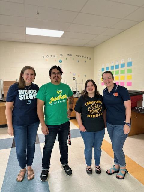 That’s a wrap! #SummerCamp23 Loved working with our awesome seventh grade team. 
@MathKinzie <a href="/BonillaEla/">BonillaELA</a> Ms. Reves