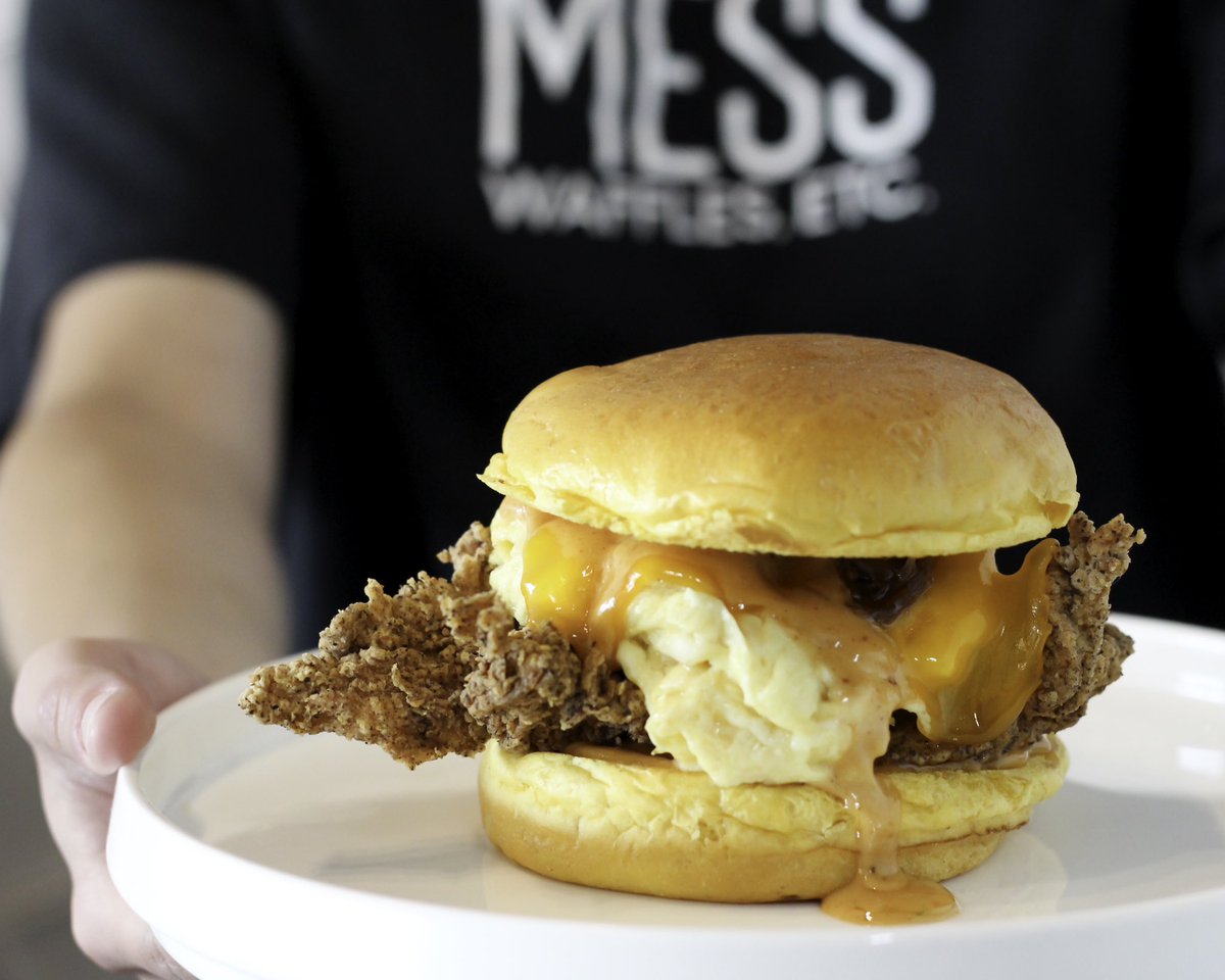 Pure egg-cellence! 🍳

#eggsandwich #brunch #breakfastsandwich #breakfast