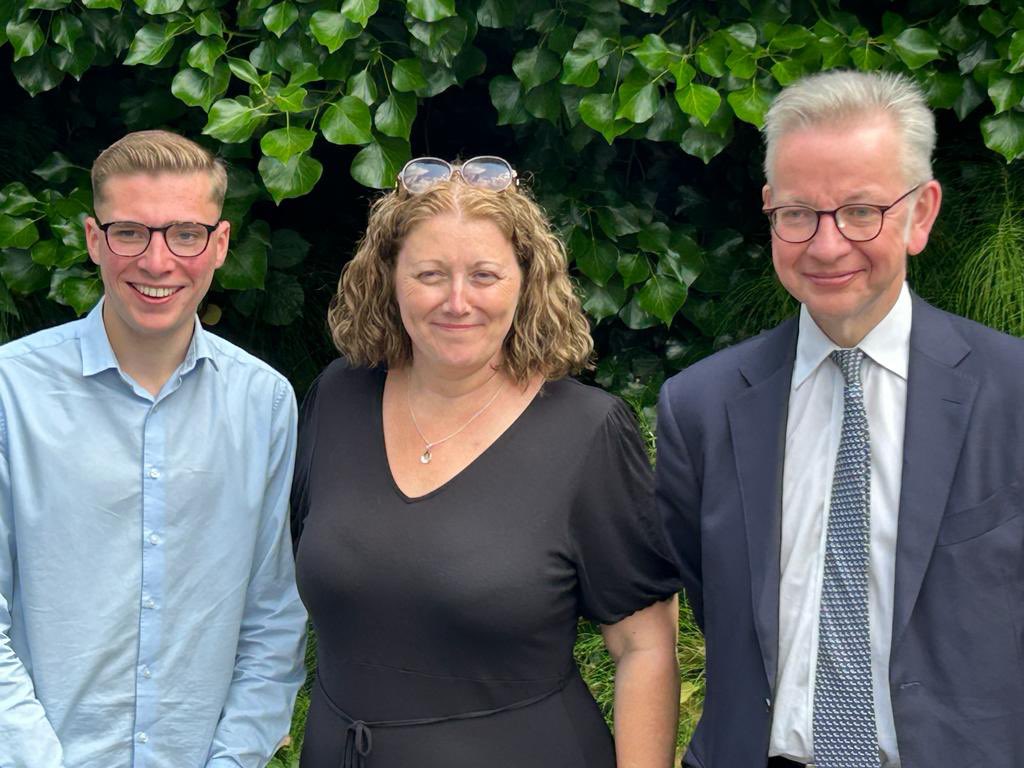 Great to meet and show Michael Gove around Castle Cary with our brilliant candidate Faye Purbrick. @michaelgove @fayepurbrick