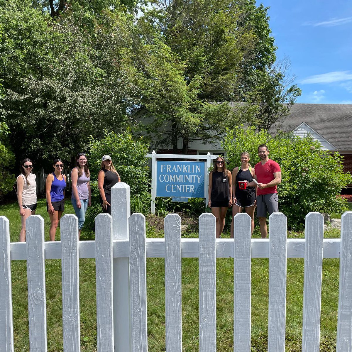 Here's a #throwbackthursday to a couple of years when Team SIX spent time together giving back to the Franklin Community Center, Inc. 👊

#tbt #teambuildingactivities #dogood #SIXmarketing