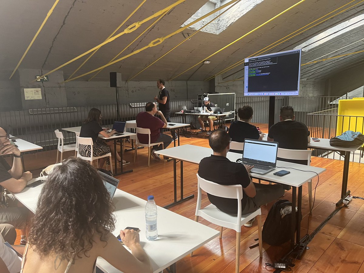 dotNET 2026 tweet media