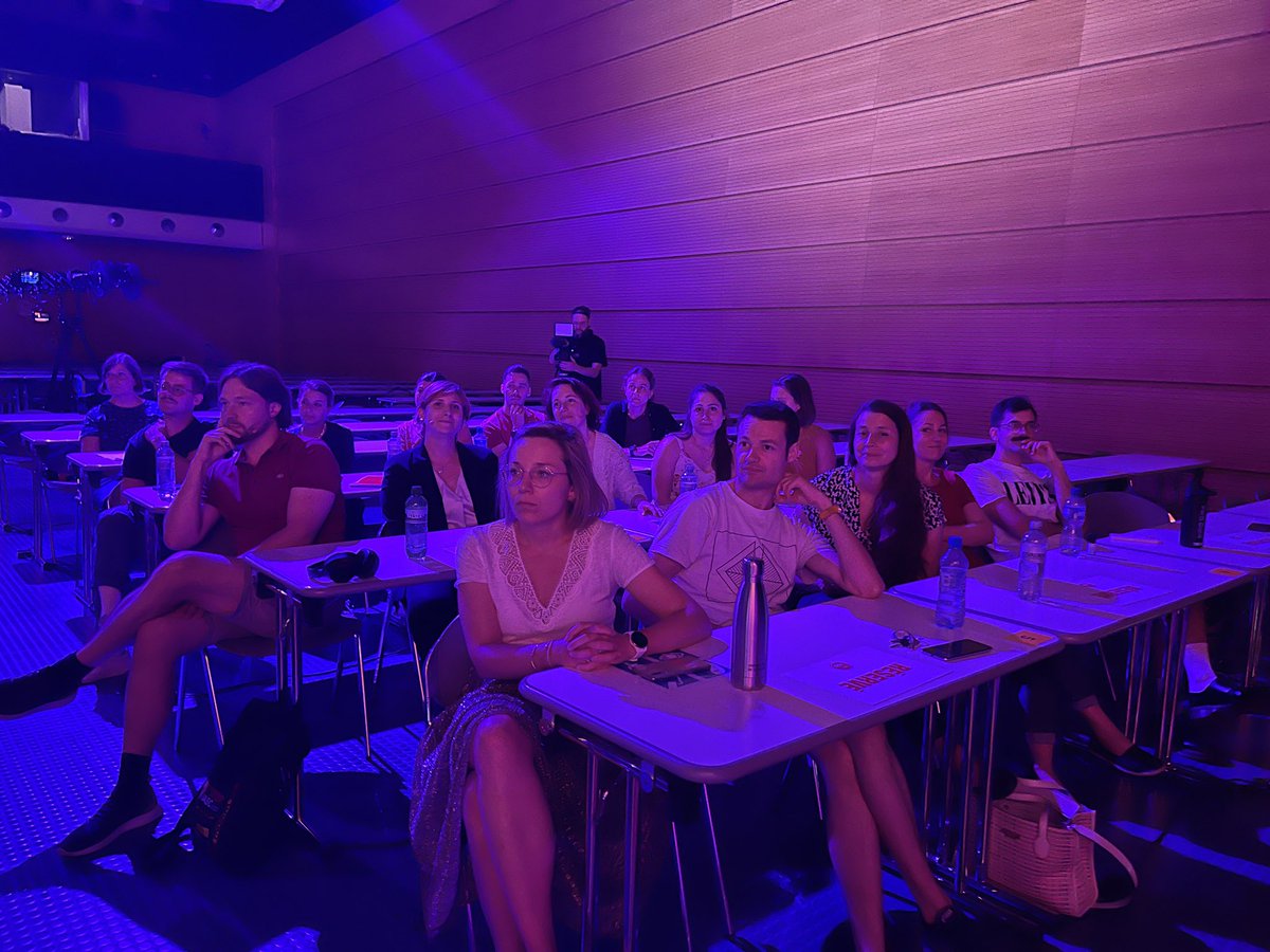 MT180 Suisse tweet media