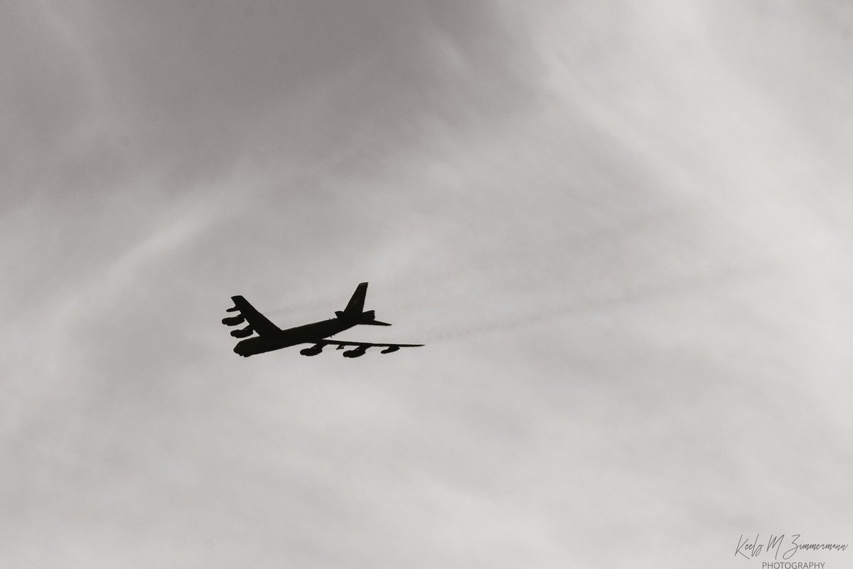 Shadow bomber 🩶
*
*
*
#operationcentennialcontact #teamfairchild #kc135 #kc135stratotanker #b52 #b52bomber #flyover #usaf #usairforce #airpower #tanker23 #aviationphotography #billings #bil #billingsmontana #billingsgazette #nikon #nikonphotography #veteranartist #minotafb