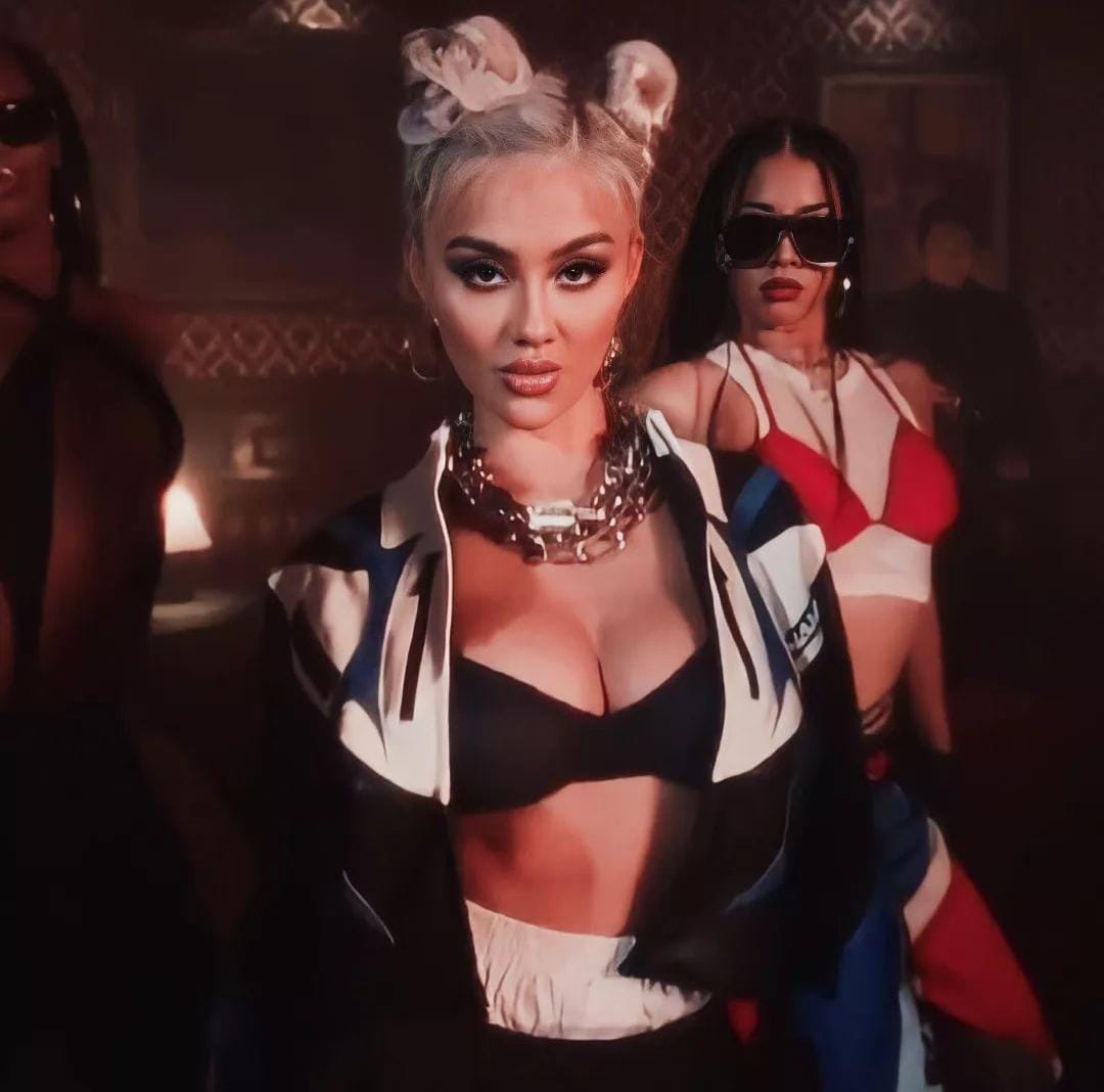 JkitsMe6's tweet photo. @theagnezmopost @kimkardwasian @MochaBtomy @lathofya @Tian8833247547 @the_agnation @AgnezmoHugeFans @Archnez @rita_tj @xacifence @AGNEZMOAG @agnezmo #LetsGetLoose https://t.co/KpguPgNFq8