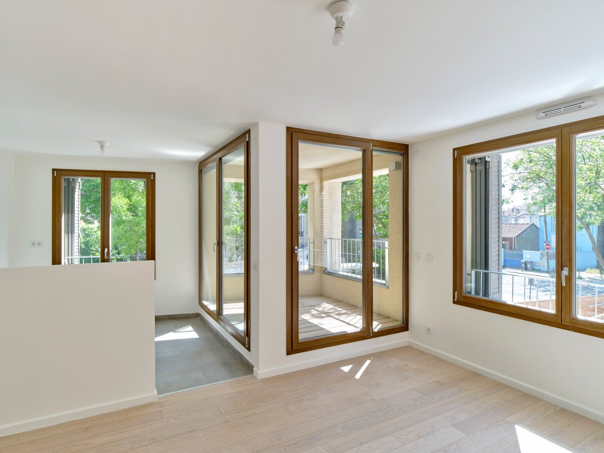 CbsCbt's tweet photo. RDV au @SIBCA_salon pour présenter nos logements #bascarbone E3C2 + 40% - Projet conçu par @laarchitectures pour #Giboire, Lauréat au Prix Régional de la Construction Bois 2023 et finaliste au Prix National. 
©Michel Denancé et Charly Broyez
Plus sur: https://t.co/wFp3BOnUsB https://t.co/ZBiSyP6lt8
