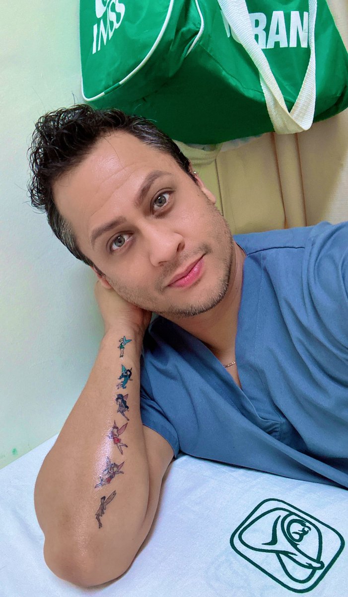 Alfonso70933765's tweet photo. Buenos Días… ya ratiyo sin publicar, pero aquí andamos al 100…
#Trabajando #Terapeando #IMSS #Juevebes #NecesitoVacaciones https://t.co/jsda2G3fkK
