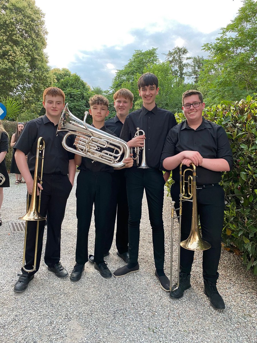 CerddNPTMusic's tweet photo. Cerdd NPT Music Lake Garda, Italy tour 🇮🇹
#nms #nptcbc https://t.co/MLOVWlP89Q