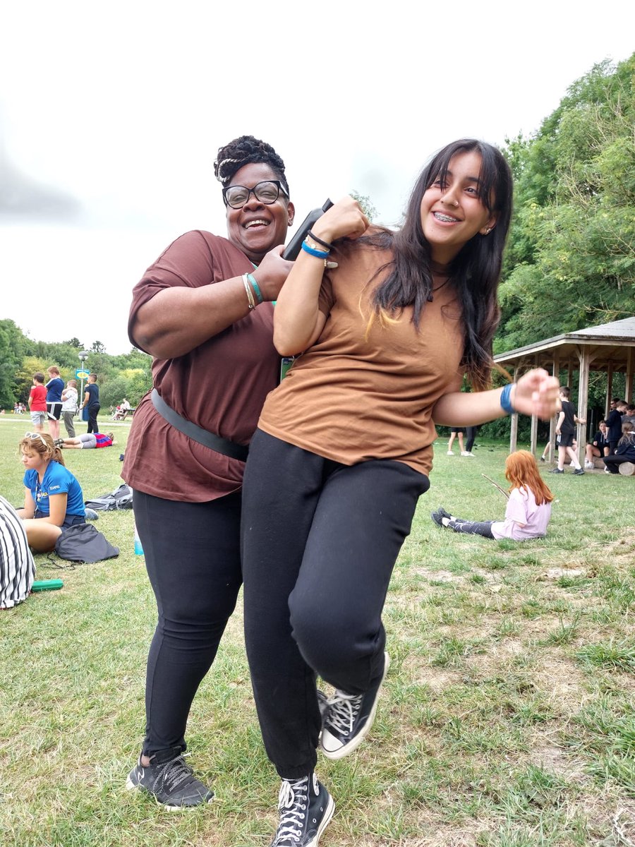 Stormont House tweet media