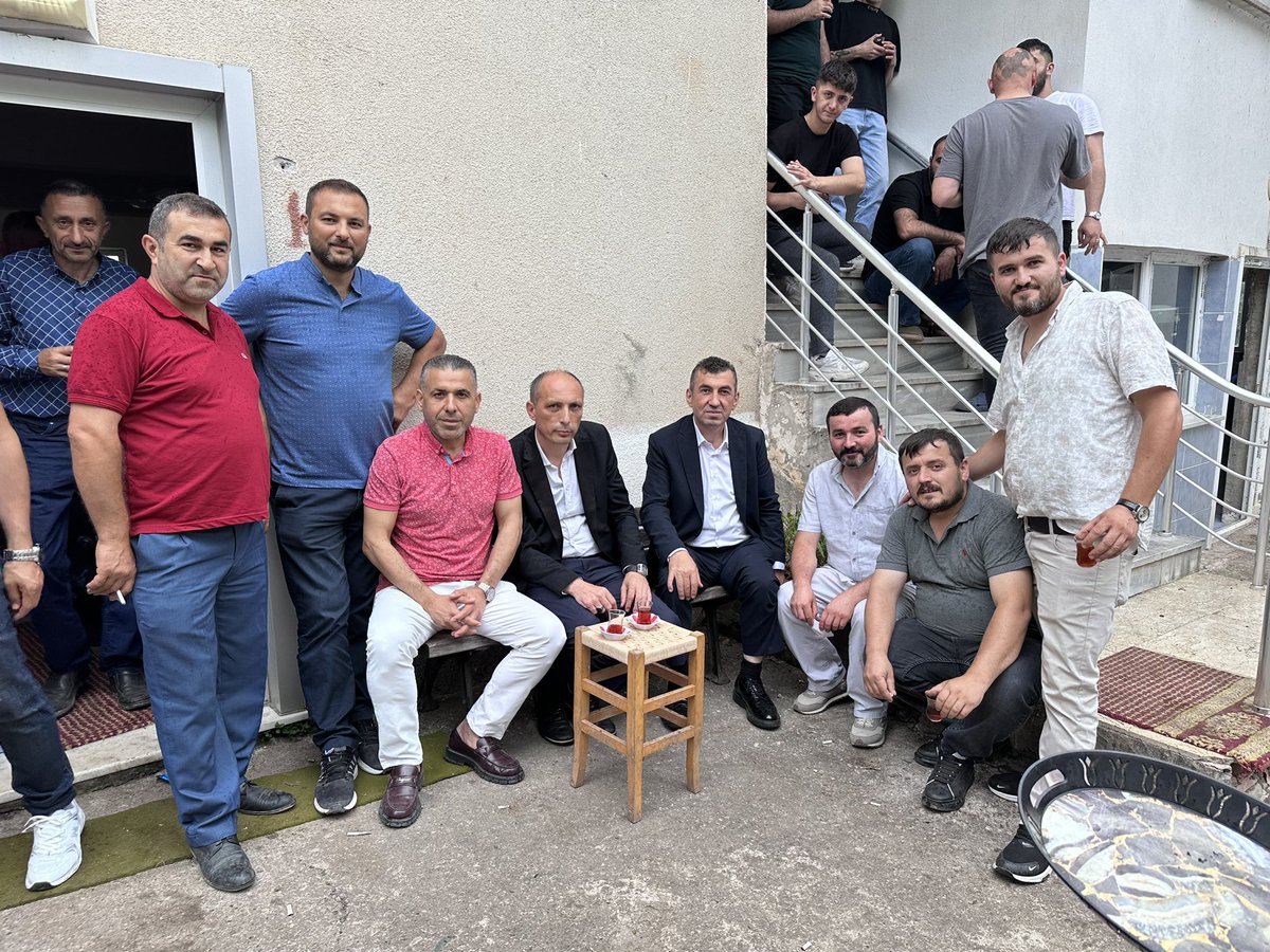 Cide Günebakan, Erencik ve Kuşkayası köylerimizde derneklerimiz tarafından organize edilen bayramlaşma programlarına katılım sağlayarak bayram sevincini birlikte idrak ettik.

#BirlikteBayram
#BayramBirlikteGüzel
#BirliğimizDaimOlsun