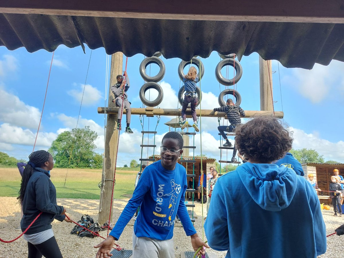 Stormont House tweet media