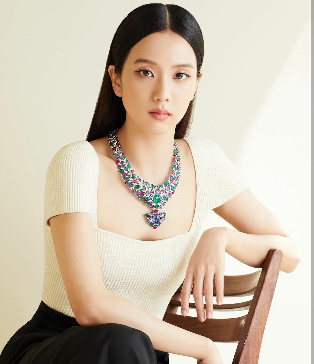 jisoo moments that could kill a sapphic (@sapphicchu) on Twitter photo 