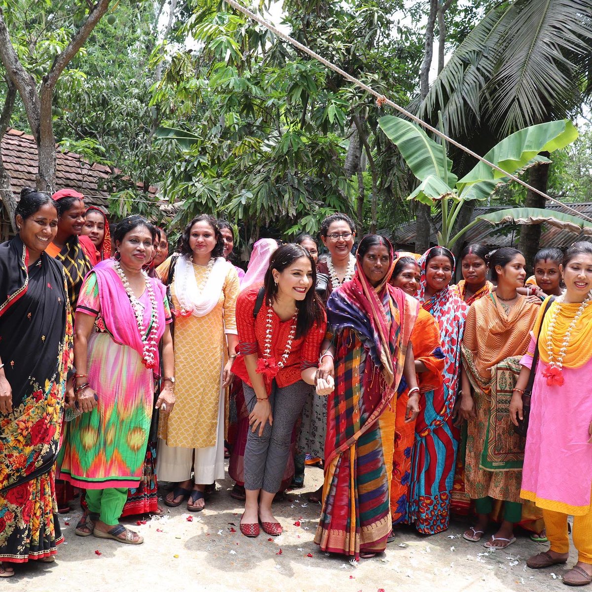 ritahoukayem's tweet photo. Forever inspired by the commitment of these women & girls to transform their communities and country for the better🇧🇩♥️🇨🇦. Proud to support & witness glimpses of that action.
#serviceisjoy #bangladesh #dhaka #canada #dalit #wvlprogram @CanHCBangladesh @EyesAbroad https://t.co/WAr4aqB27U