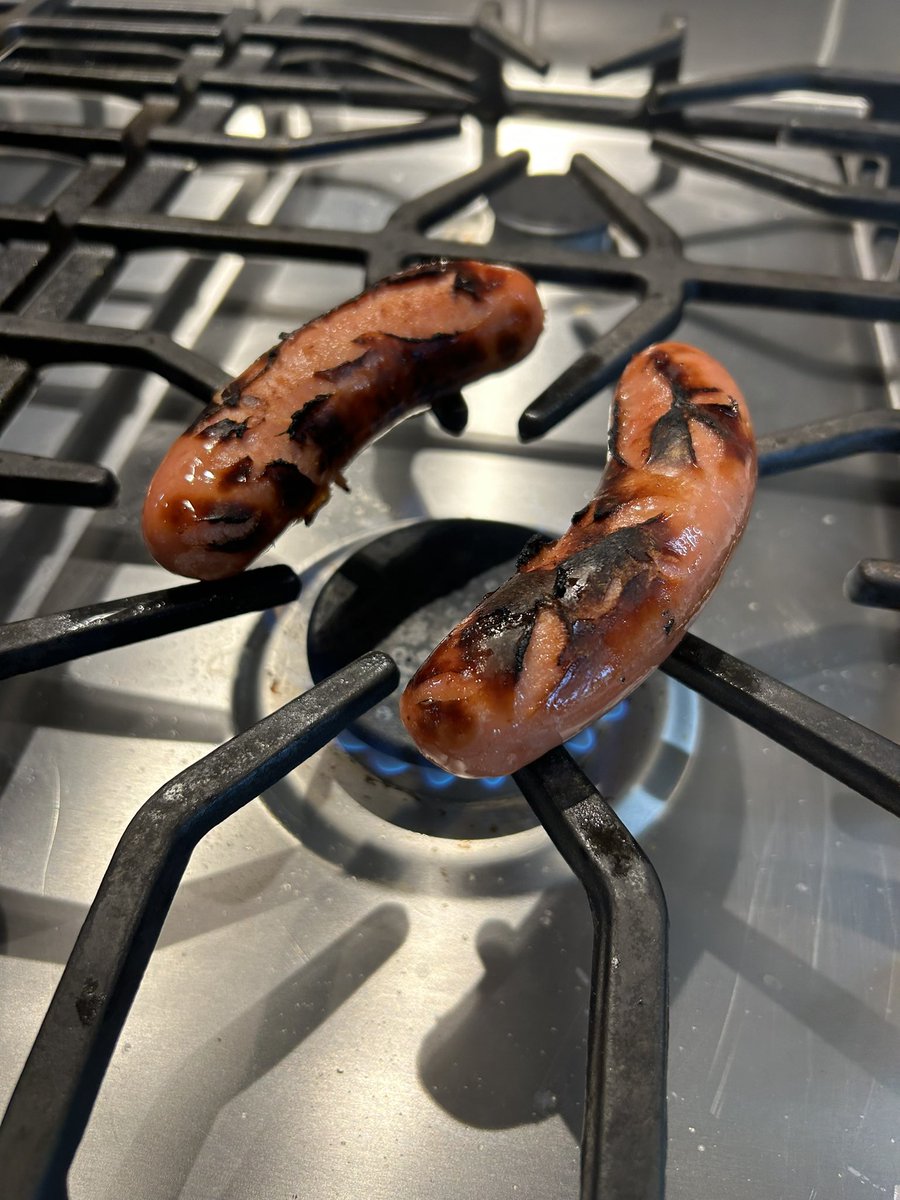NC_EWS's tweet photo. @zweigleshots When it’s to hot outside to fire up the grill, you improvise 
#NorthCarolina https://t.co/wepHg59UvW