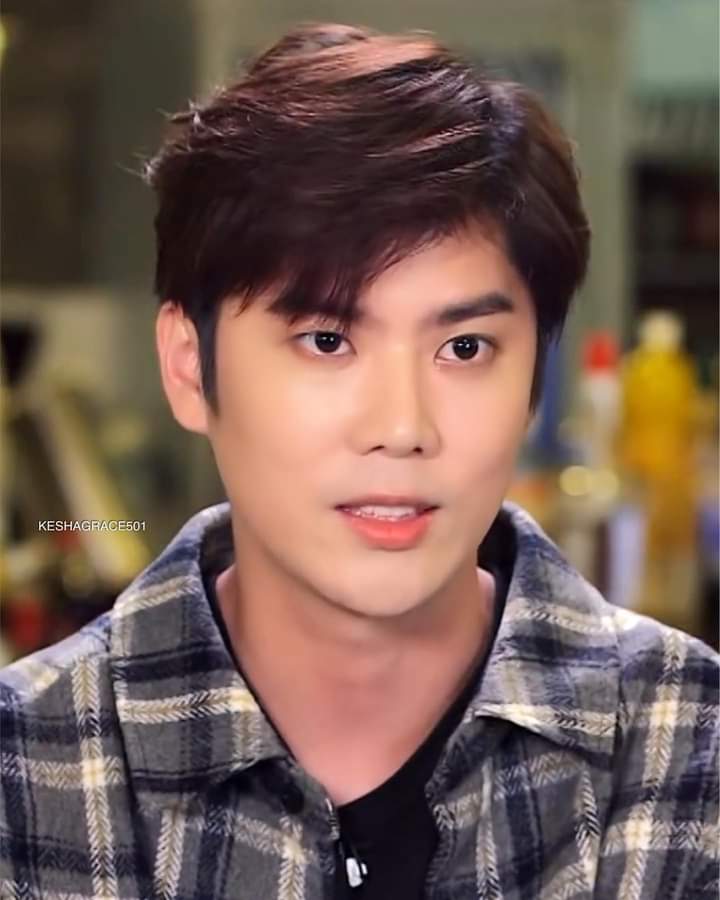 keshagrace501's tweet photo. KyuJong's 매일불금 2019 

#KimKyuJong #SS501 https://t.co/eEslIPYUnG