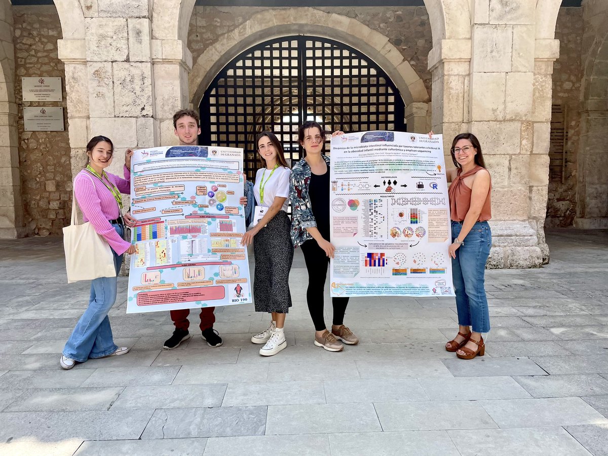 MicrobiotaUGR's tweet photo. Increíble experiencia nos llevamos del XXIX Congreso de la SEM. Muchas gracias al comité científico y al grupo de taxonomía por el premio a “mejor presentación póster”. Nos vemos en Jaén!! @CongresoSem23 @SEMicrobiologia https://t.co/FgAlBmpClo