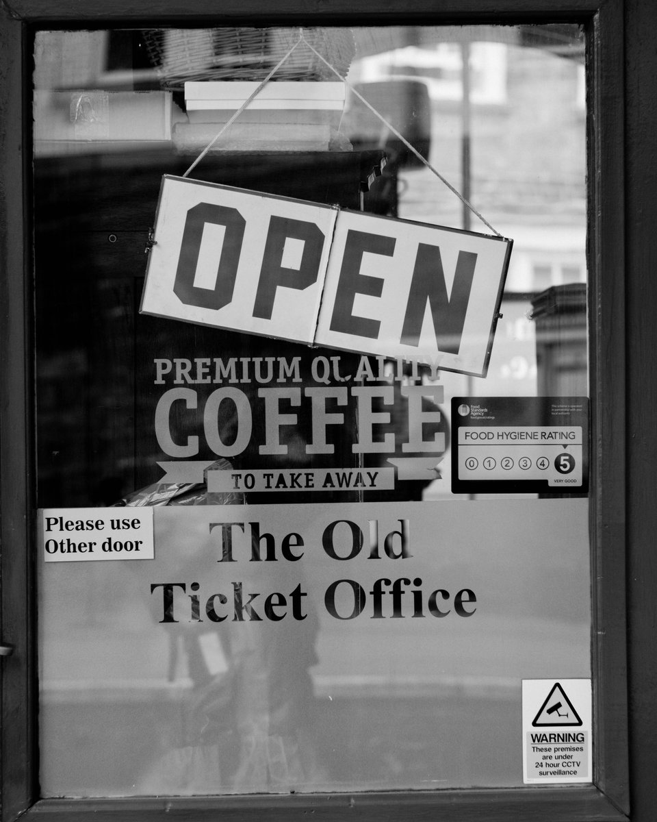 BlackRavenPhoto's tweet photo. Knaresborough #knaresborough #trainstation #Canon https://t.co/h5KWlH6h1I