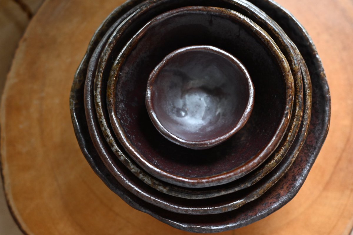 SelfAndStory's tweet photo. still unable to drink coffee without spilling it on myself but also look at these nesting bowls I made https://t.co/AtERi96mwd