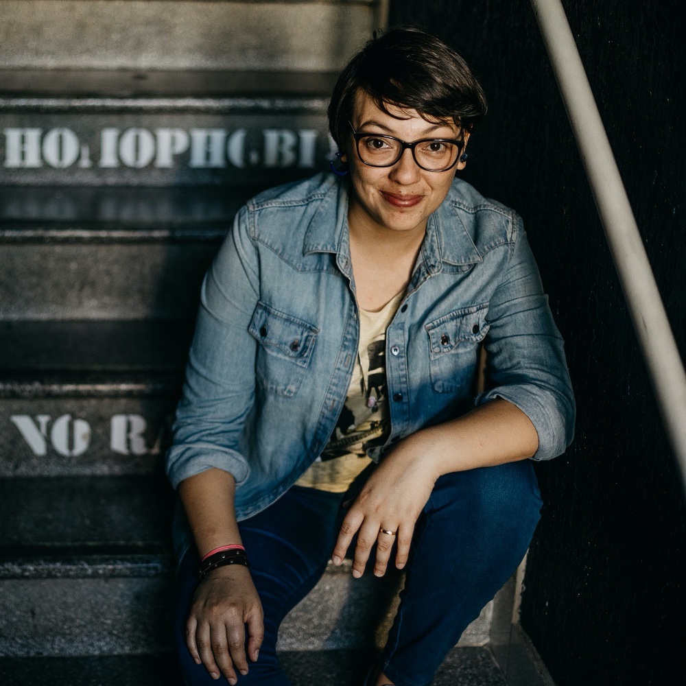 📚 Controle, de <a href="/eincompreendida/">natalia borges polesso 🏳️‍🌈</a>

Nesta história com protagonismo lésbico, acompanhamos Nanda, uma mulher epilética que foi superprotegida por seus pais e evita ao máximo contato humano. Exceto por Joana, sua amiga. Conheça: amzn.to/3JsYlQb