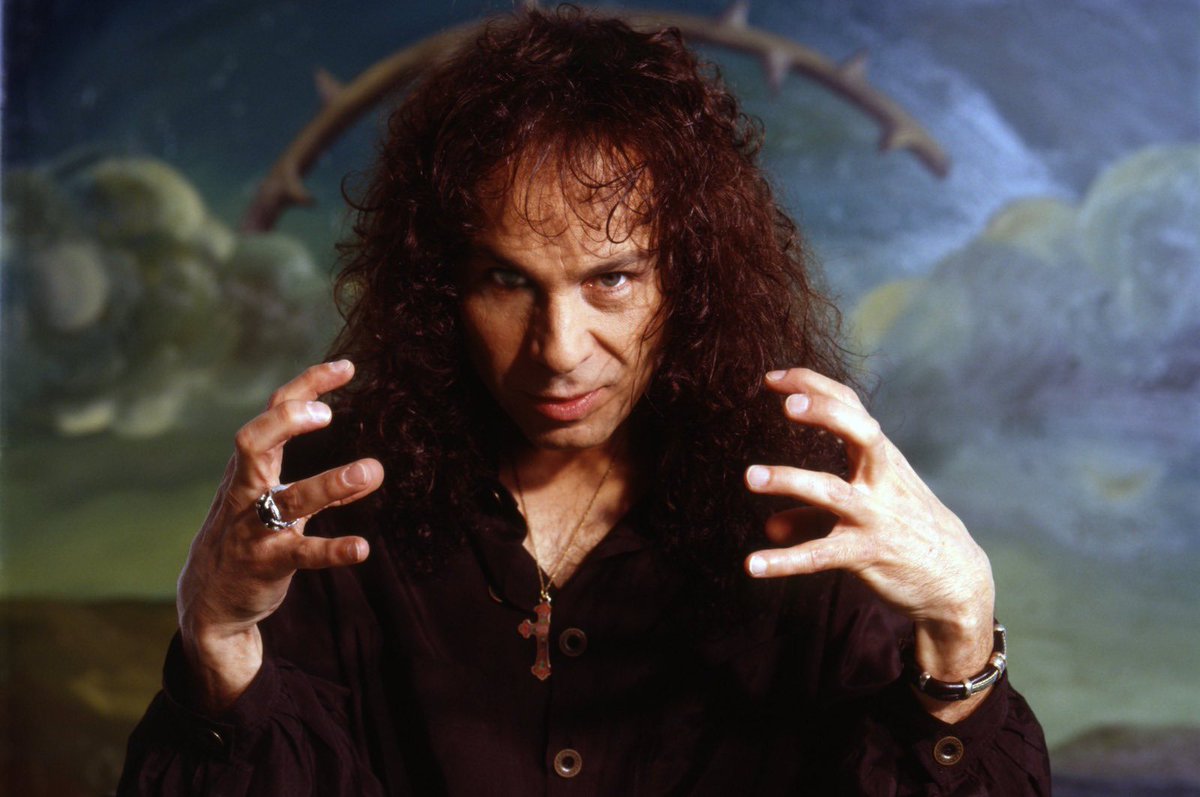 DIO: Hayalperestler Asla Ölmez’in Resmi Çıkış Tarihi Belli Oldu.

Dio: Hayalperestler Asla Ölmez, Dio’nun tüm kariyerini kapsayan ilk belgesel, 29 Eylül’de tüm dünyada DVD ve Blu-Ray+4K olarak satışa sunulacak.