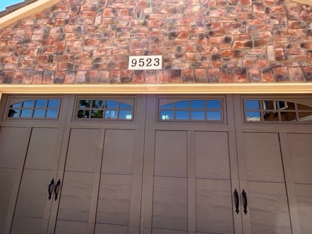 PRC_PrepRite's tweet image. Are your address plaques faded and in need of a fresh coat of paint? We can do that too! Check out these before and after photos of some we have already done this year! 

#Prc #Addressplaque #Painting #prepping #Prepritecoatings #Preprite303 #Colorado #HOA