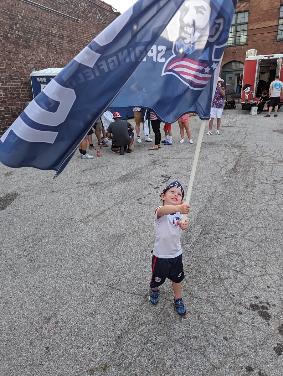 AOLandofLincoln's tweet photo. This young @AmericanOutlaws member was all about #AOLOL๐ฉ last night.
Thx @AO_STL @stlCITYsc @stlCITYPARK @USMNT for the great time! https://t.co/EZdS3TlSSg