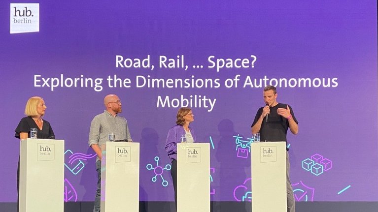 Bitkom Mobility (@bitkom_mobility) on Twitter photo 🚆🚗🛰️ Ob auf der Schiene oder auf der Straße - in der abschließenden Podiumsdiskussion dreht sich alles um das Thema autonome Mobilität. Mit dabei sind Dr. Daniela Gerd tom Markotten (<a href="/DB_Presse/">Deutsche Bahn AG</a>), Katrin Bacic (<a href="/UNIO_Enterprise/">@UNIO_Enterprise</a>) und Jan Luedtke (<a href="/ridewithvia/">Via</a>). #hubberlin23 🚆🚗🛰️ Ob auf der Schiene oder auf der Straße - in der abschließenden Podiumsdiskussion dreht sich alles um das Thema autonome Mobilität. Mit dabei sind Dr. Daniela Gerd tom Markotten (<a href="/DB_Presse/">Deutsche Bahn AG</a>), Katrin Bacic (<a href="/UNIO_Enterprise/">@UNIO_Enterprise</a>) und Jan Luedtke (<a href="/ridewithvia/">Via</a>). #hubberlin23