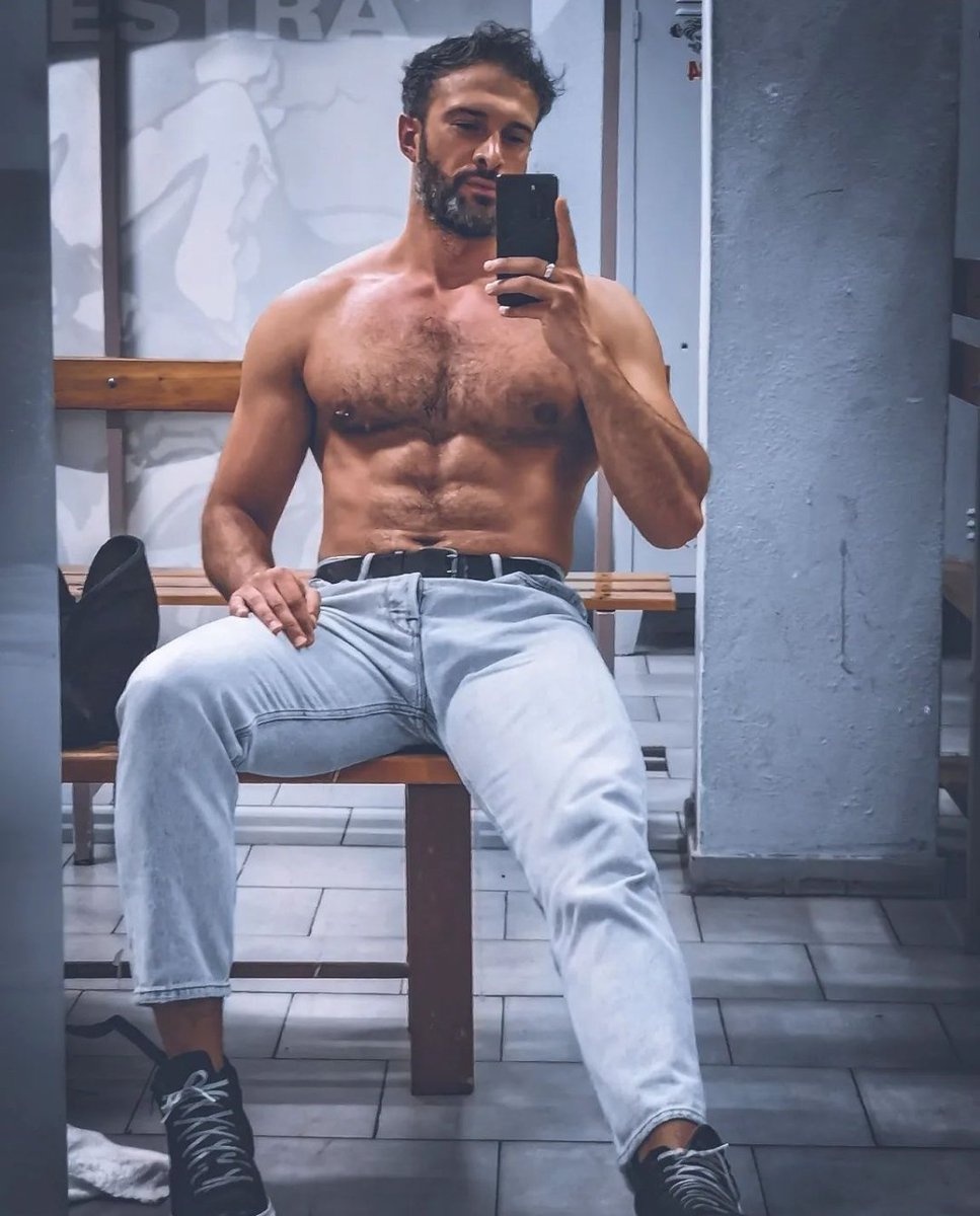 RealityEditionn's tweet photo. Volete entrare in un gruppo Instagram insieme al single Davide Blanda? Seguitemi su Instagram a breve tutte le news di come fare per entrarci 💪😉 #TemptationIsland https://t.co/uRrJAWK9Kw