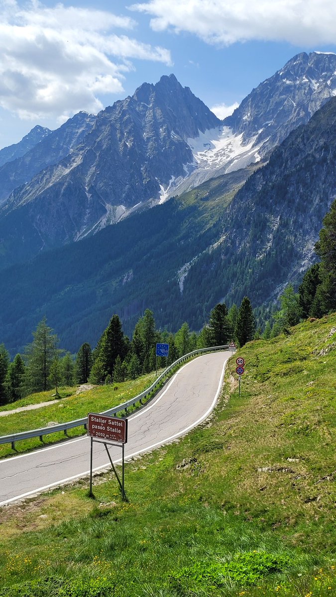 RST_Photos's tweet photo. Passo Stalle, Austria/Italy https://t.co/oMEym2H80M